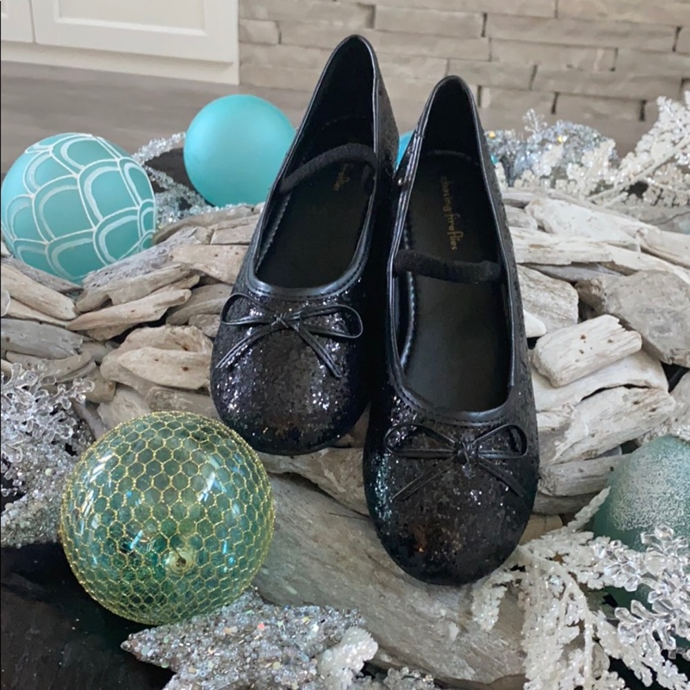 Chasing fireflies black ballet flats